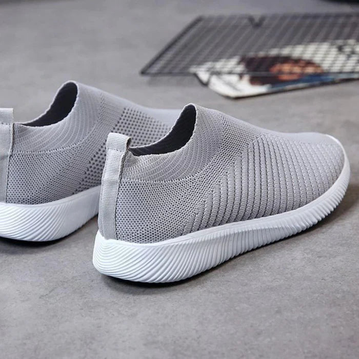 Zapatillas Femeninas Ortopédicas | Confort y Ligereza
